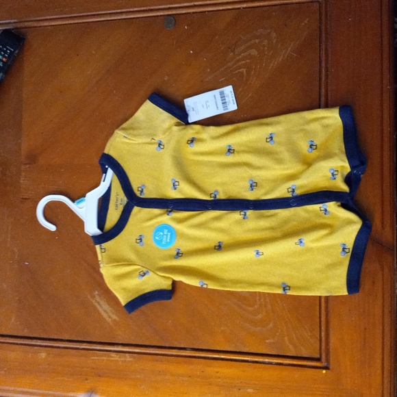 Carters baby - Picture 2 of 2